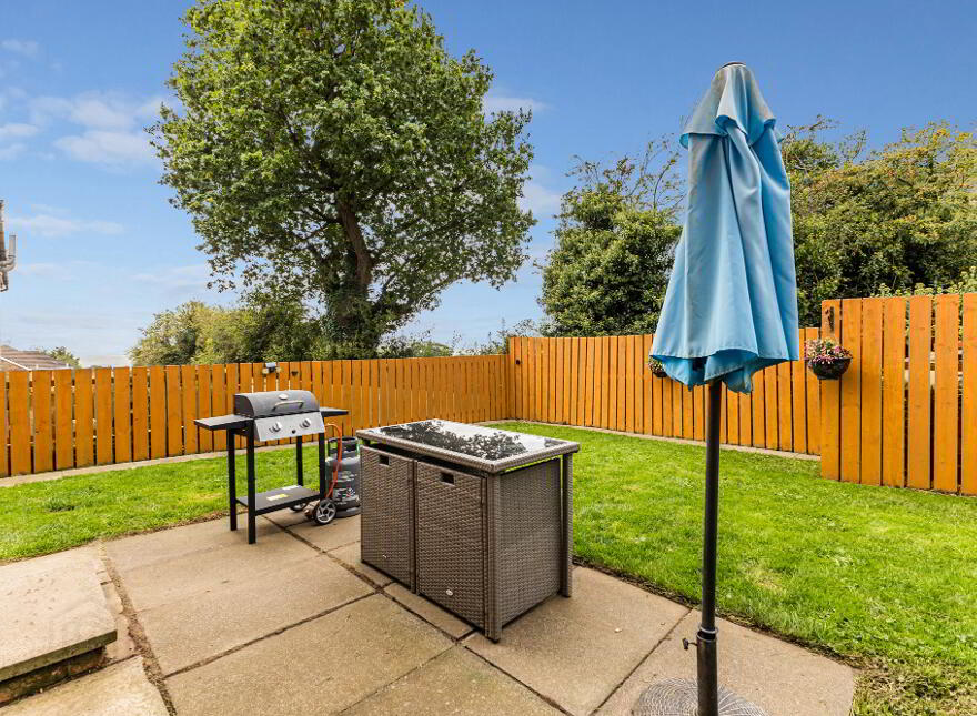 141 Glenwood Court, Lisburn, BT28 3WD