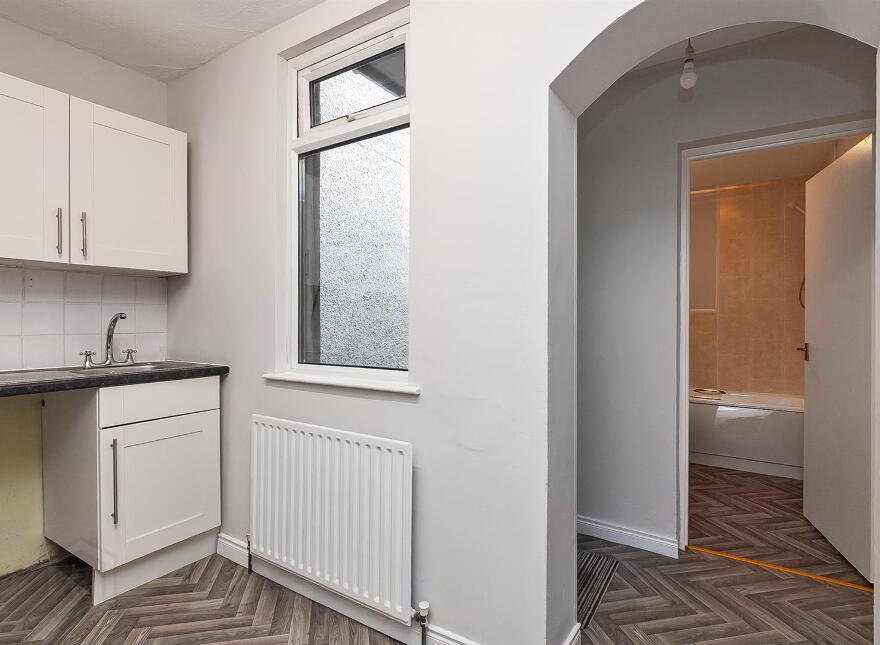 26 Lower Waterloo Road, Larne, BT40 1NP
