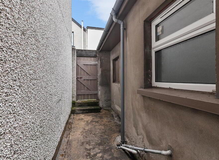 26 Lower Waterloo Road, Larne, BT40 1NP