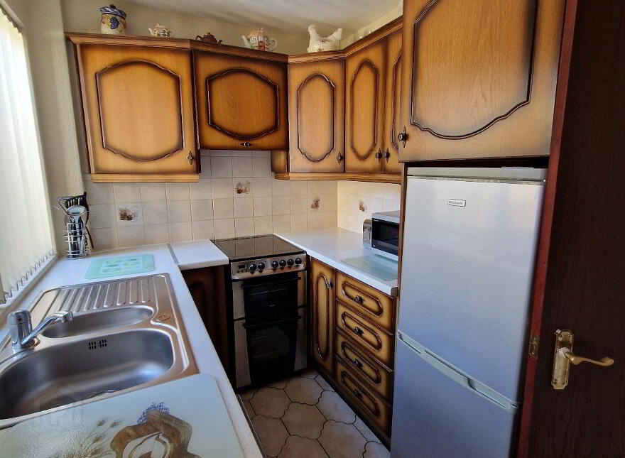 12 McGinn Park, High Street, Bessbrook, Newry, BT35 7EB