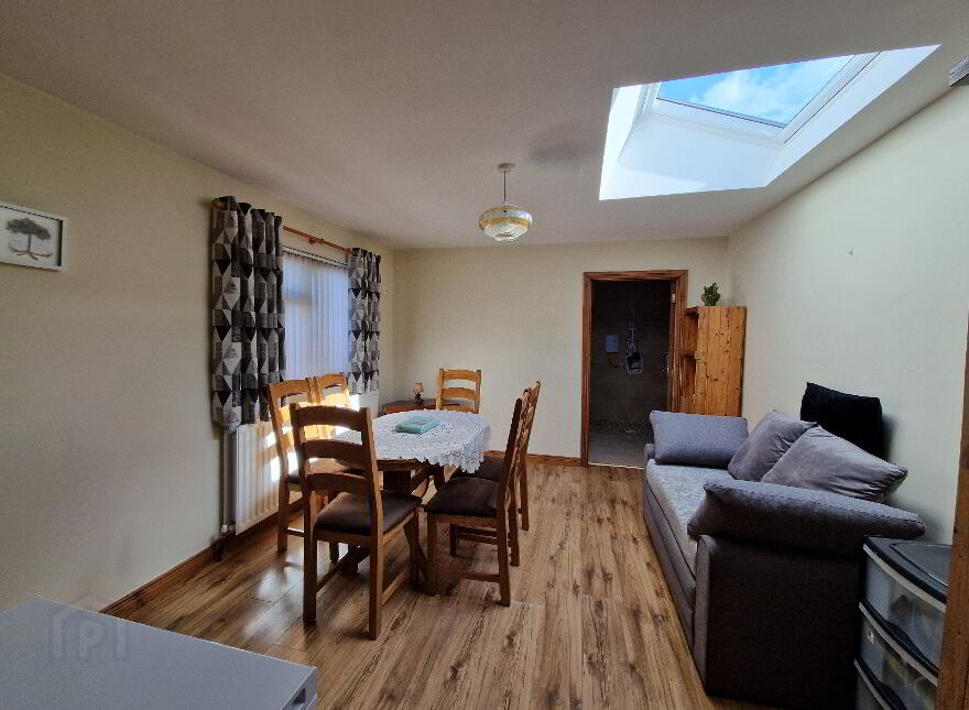 12 McGinn Park, High Street, Bessbrook, Newry, BT35 7EB