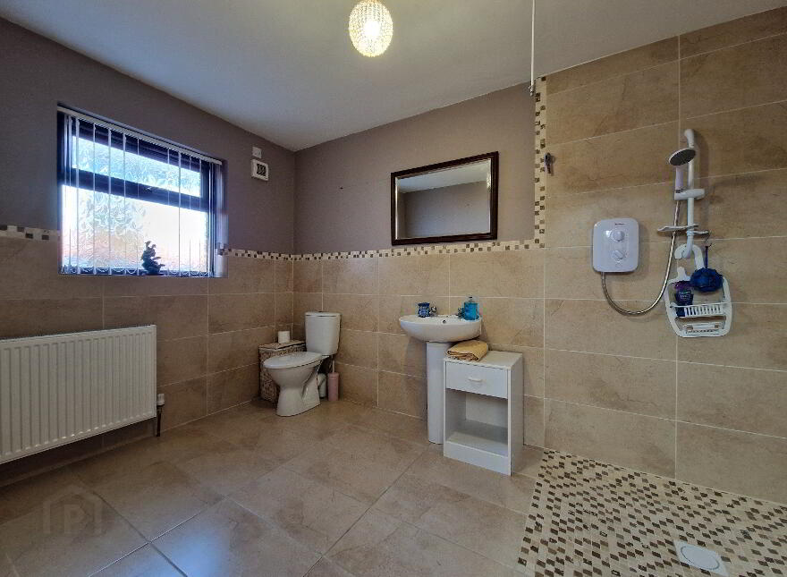 12 McGinn Park, High Street, Bessbrook, Newry, BT35 7EB