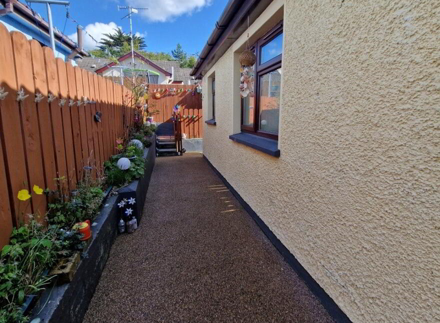12 McGinn Park, High Street, Bessbrook, Newry, BT35 7EB
