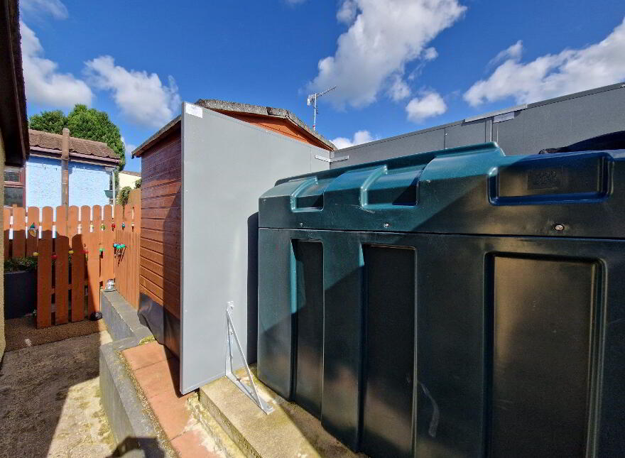 12 McGinn Park, High Street, Bessbrook, Newry, BT35 7EB