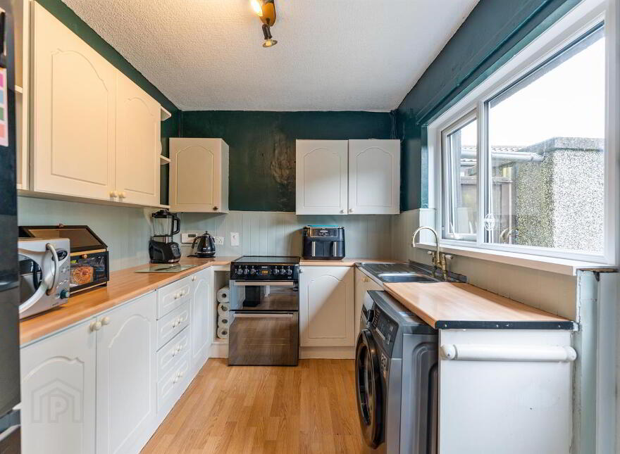 23 Skipperstone Road, Bangor, BT20 4ES