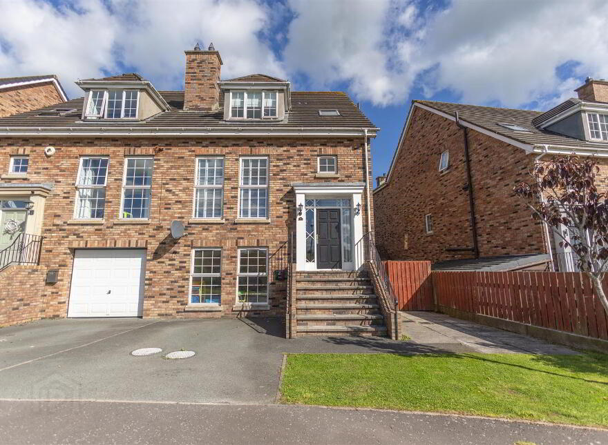 46 Demesne Crescent, Downpatrick, BT30 6WA photo