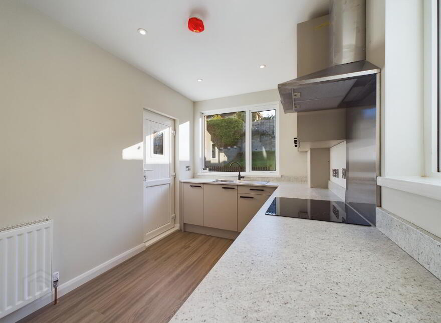 28 Cleveley Park, Four Winds, Belfast, BT8 6NB