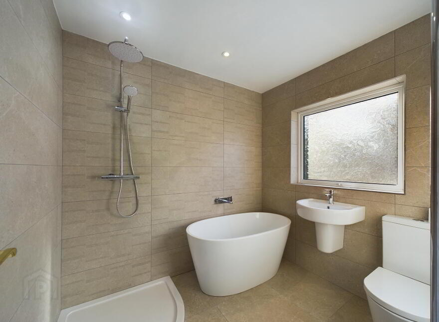 28 Cleveley Park, Four Winds, Belfast, BT8 6NB