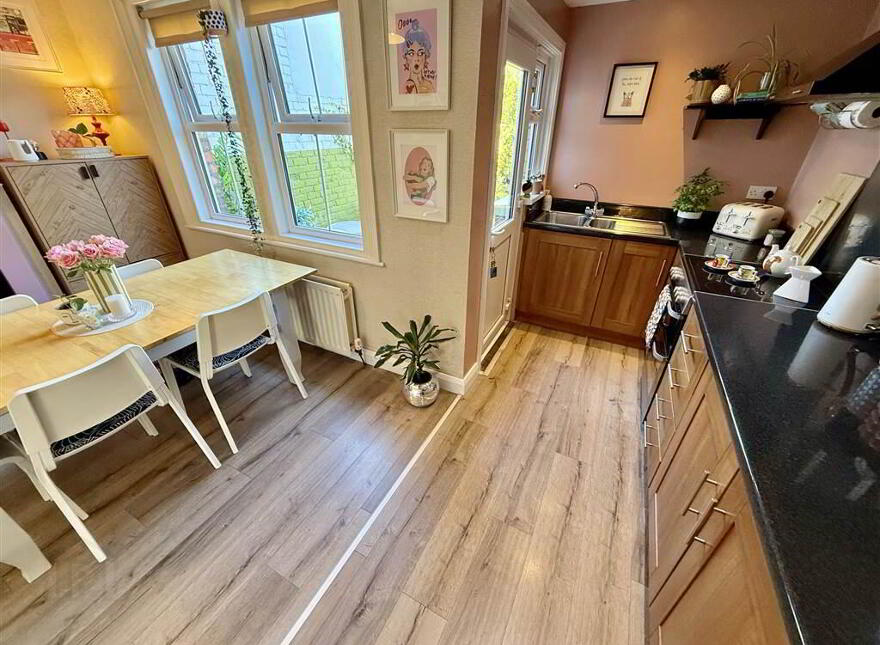 92 Loopland Park, Belfast, BT6 9DZ
