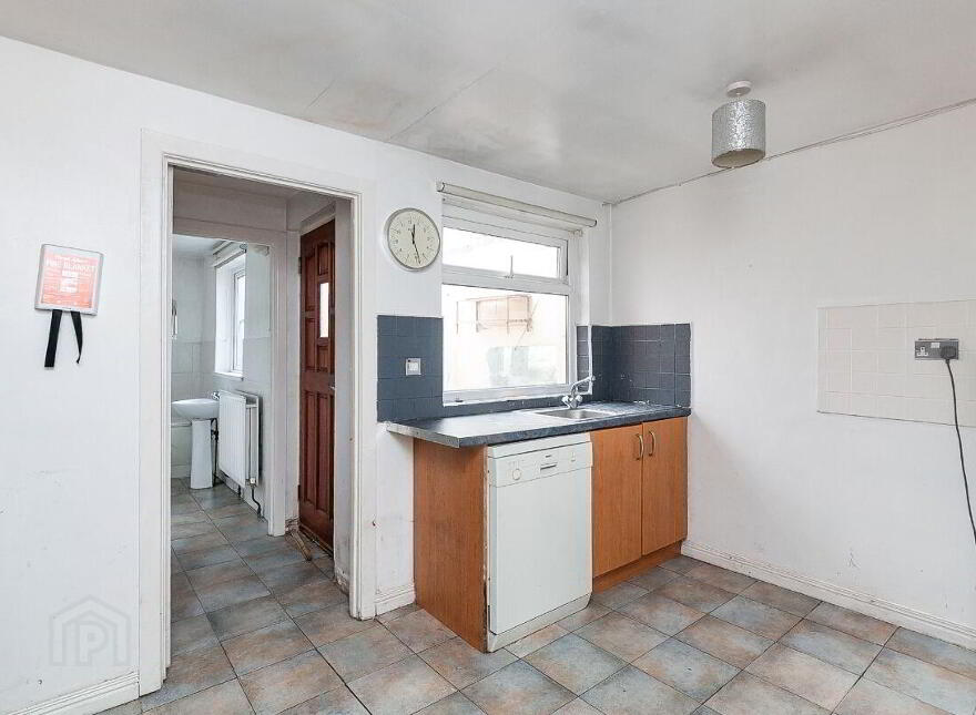76 Donnybrook Street, Belfast, BT9 7DG