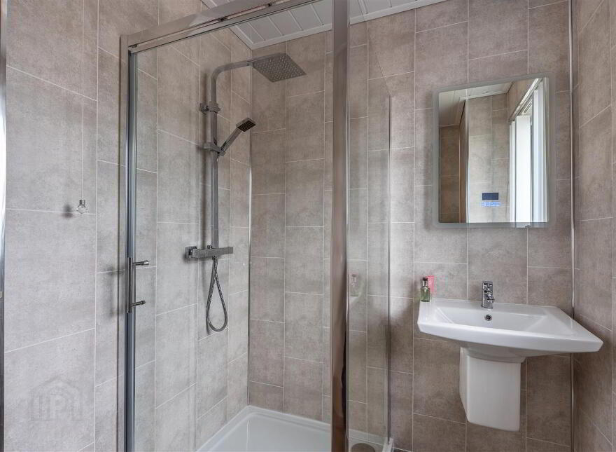 18 Shackleton Walk, Newtownards, BT23 4RE