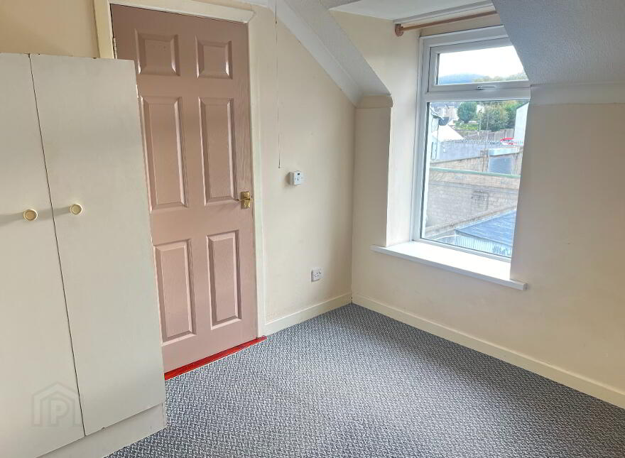 10b Duke Street, Warrenpoint, BT34 3JY