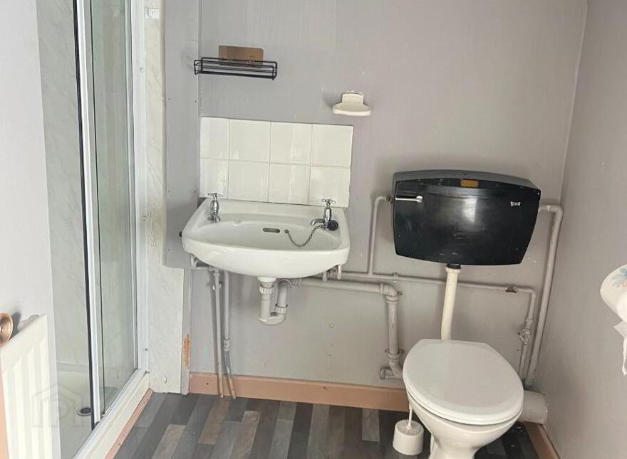 10b Duke Street, Warrenpoint, BT34 3JY