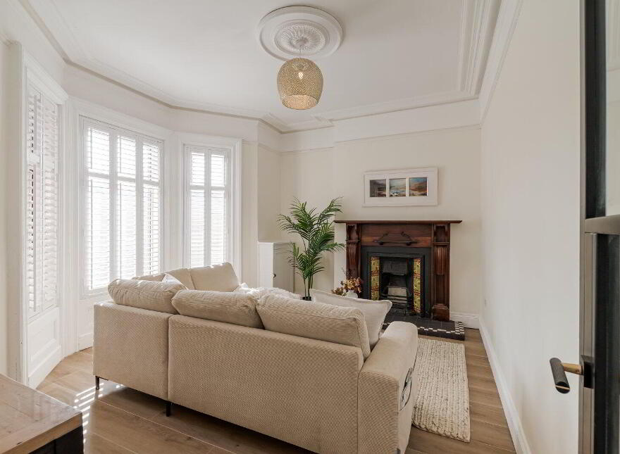 504 Upper Newtownards Road, Belfast, BT4 3HB