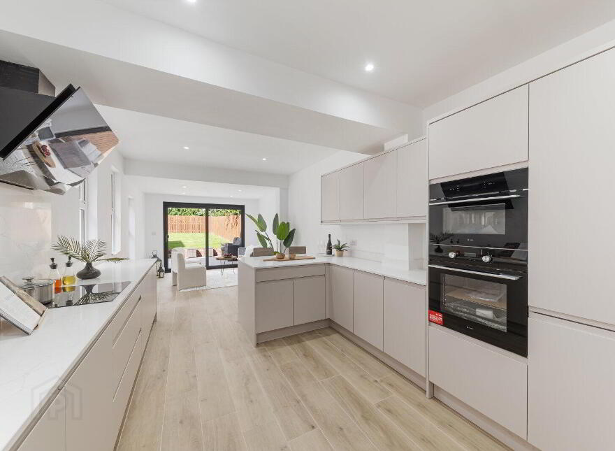 504 Upper Newtownards Road, Belfast, BT4 3HB