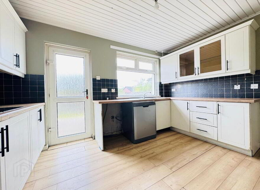 43 Rathcoole Drive, Rathcoole, Newtownabbey, BT37 9AH