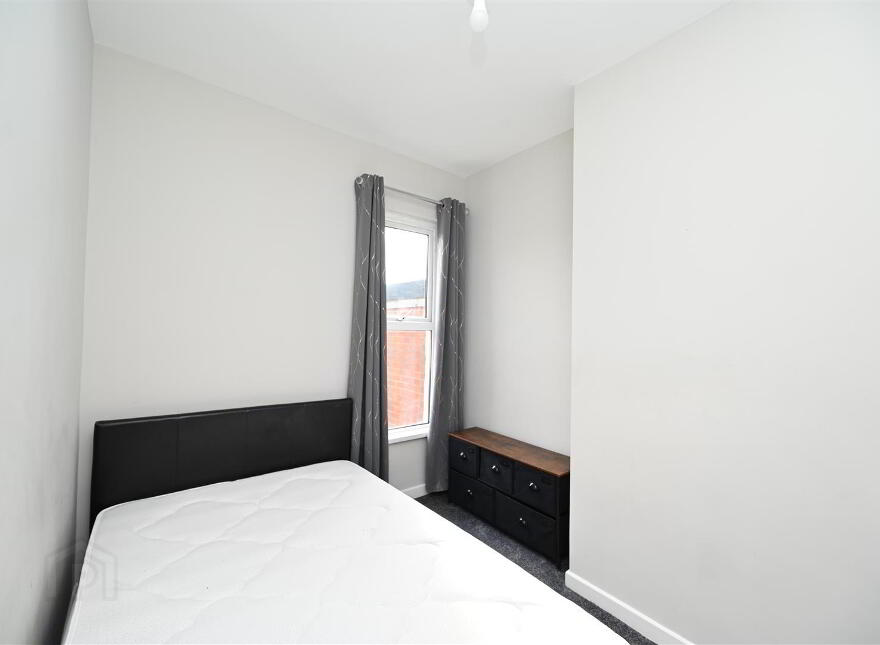 50 Lisburn Avenue, Belfast, BT9 7FX