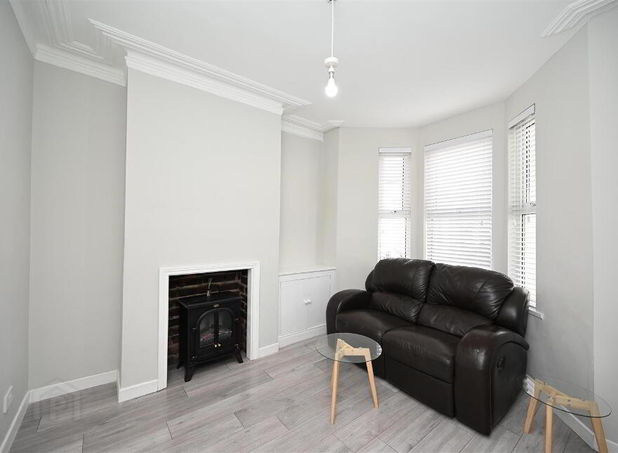 50 Lisburn Avenue, Belfast, BT9 7FX