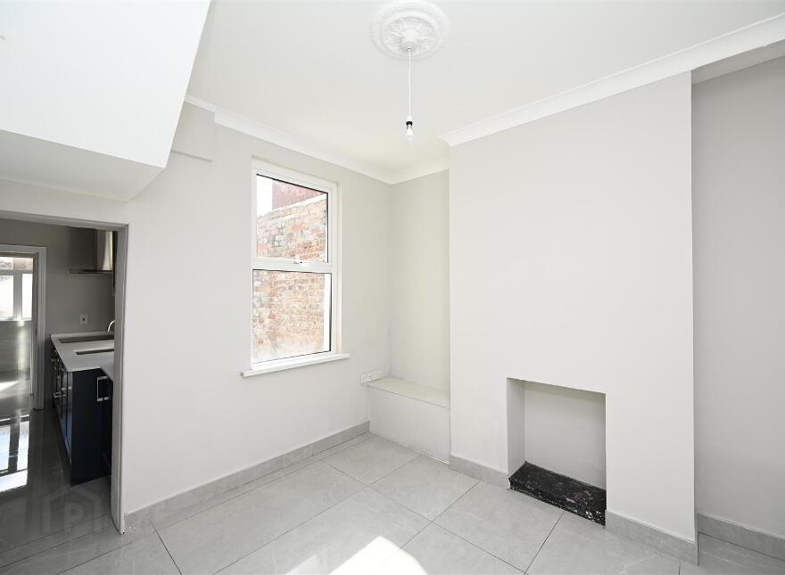 50 Lisburn Avenue, Belfast, BT9 7FX
