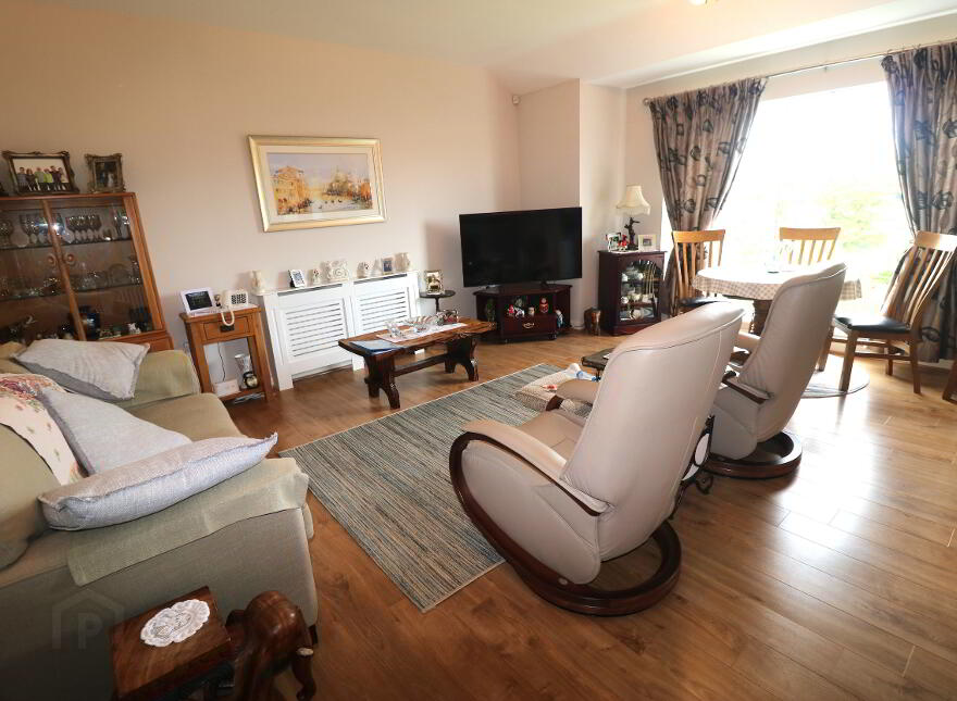 20 Phoenix Fields, Ballymena, BT42 2BF