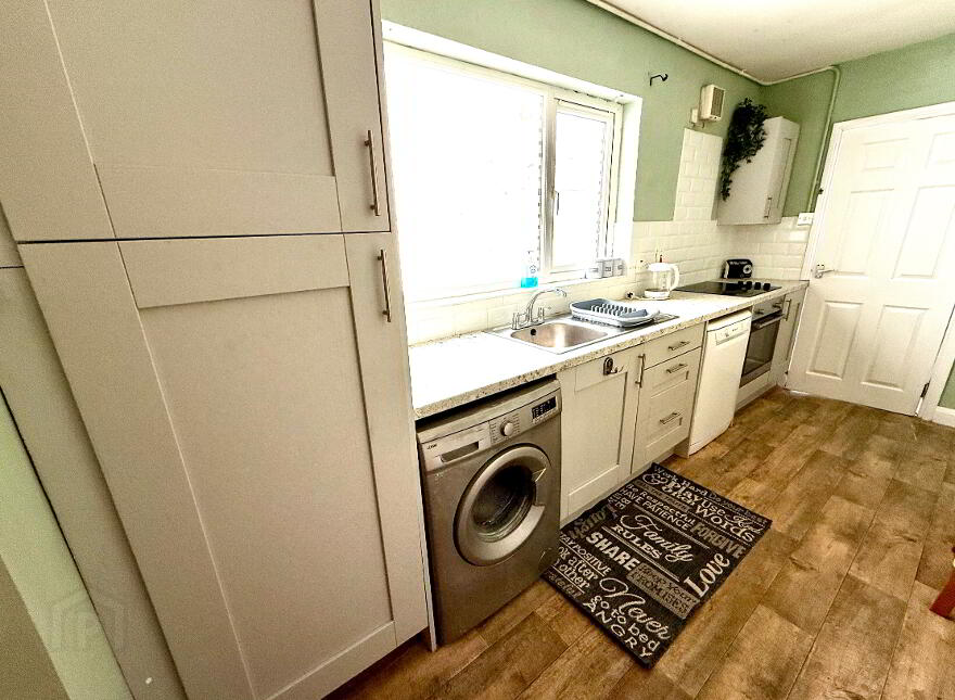 24 Argyle Terrace, Derry, BT48 0DW