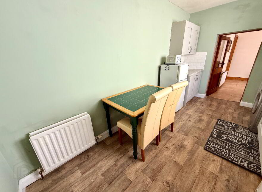 24 Argyle Terrace, Derry, BT48 0DW