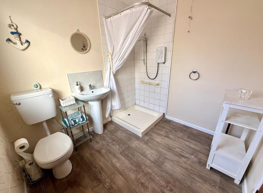 24 Argyle Terrace, Derry, BT48 0DW
