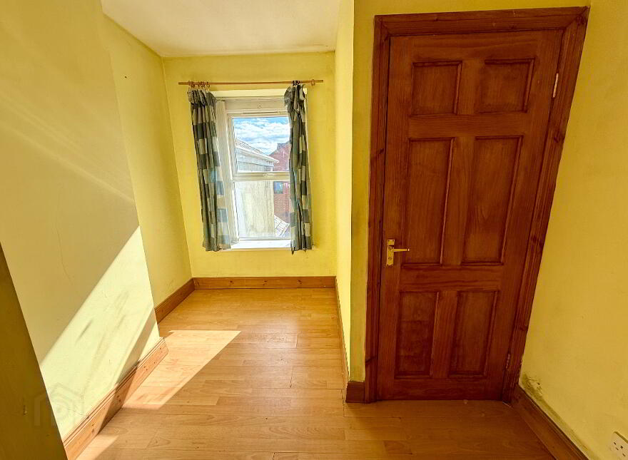 24 Argyle Terrace, Derry, BT48 0DW