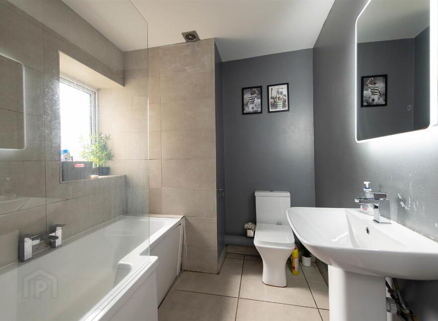 15 John Street, Crossgar, BT30 9EG