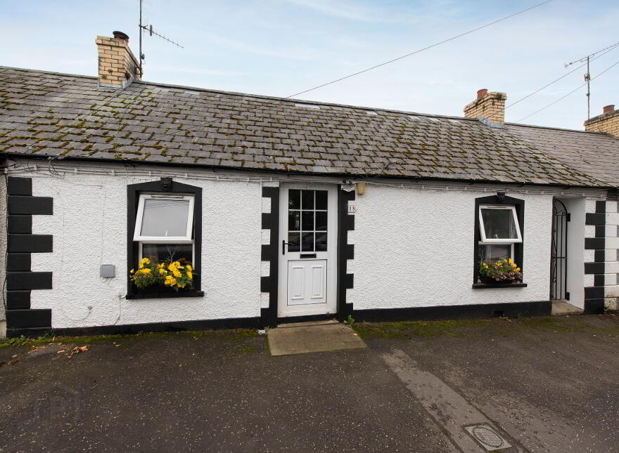 15 John Street, Crossgar, BT30 9EG photo