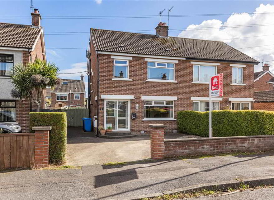 7 Wellington Gardens, Ballyholme, Bangor, BT20 4PL photo