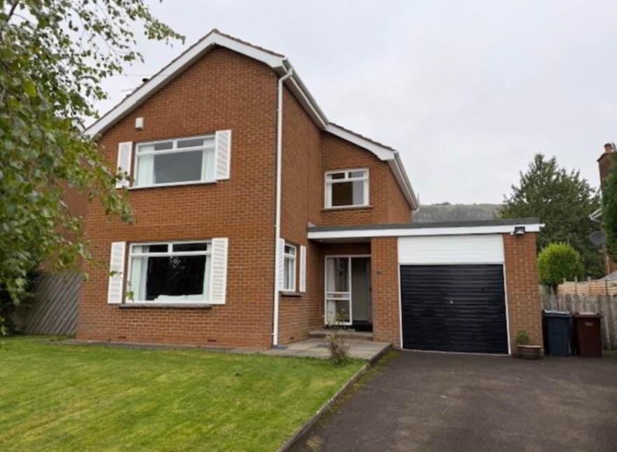 17 Downview Road, Greenisland, Carrickfergus, BT38 8RX photo