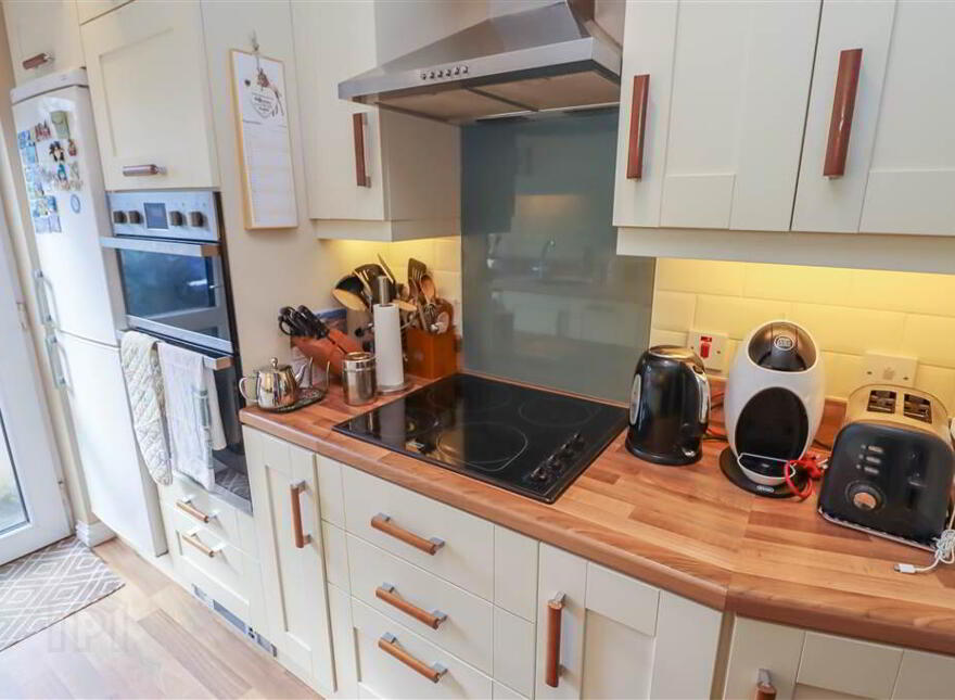 31 Canberra Park, Dundonald, Belfast, BT16 1JT