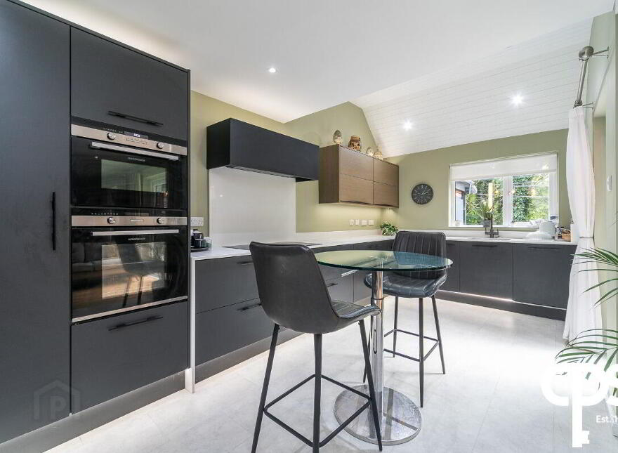 9 Balmoral Park, Belfast, BT10 0QD