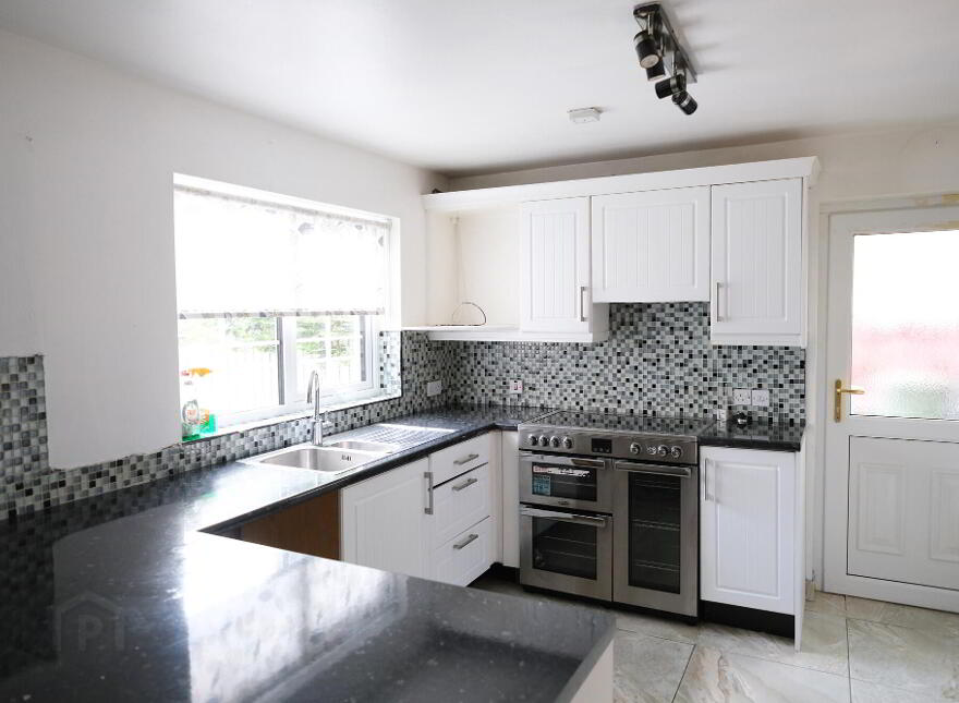 81 Glebe Park, Enniskillen, BT74 4DB
