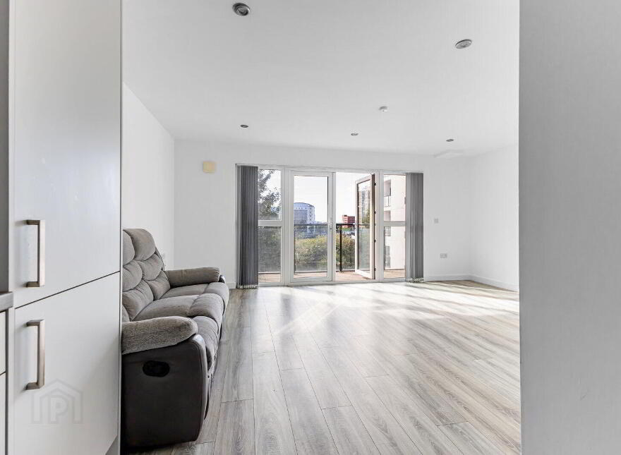 Apartment 4 The Sandford Building 25 Bridge End, Belfast, BT5 4AW