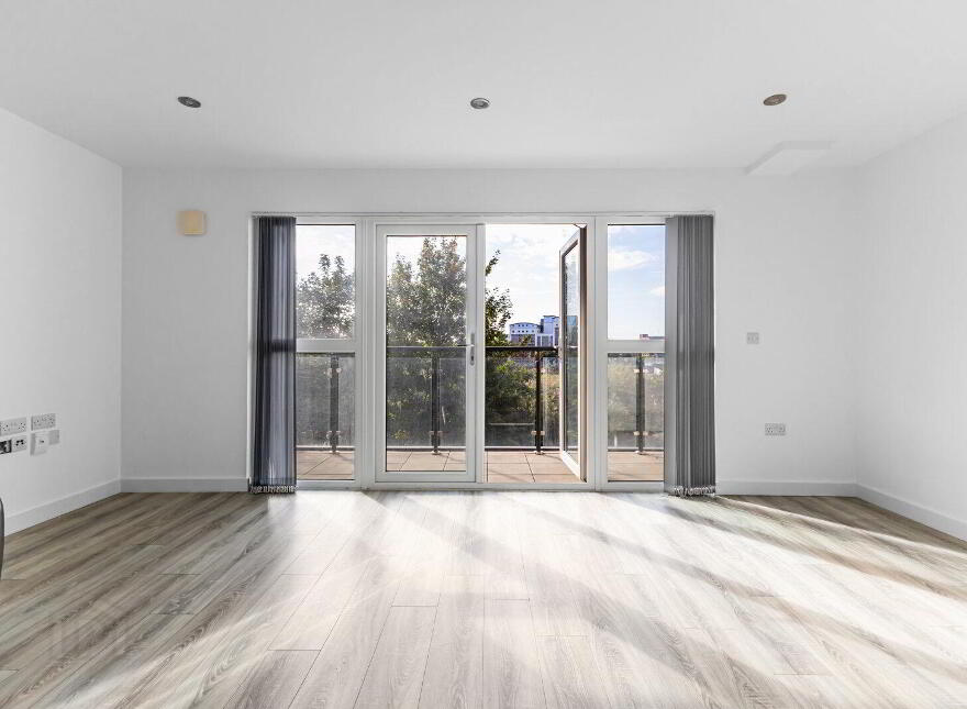 Apartment 4 The Sandford Building 25 Bridge End, Belfast, BT5 4AW