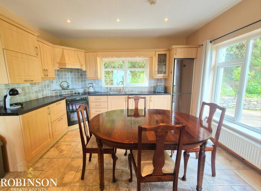 4/5 Bedroom Detached House, Meenreagh, Rathmullan, F92HD25