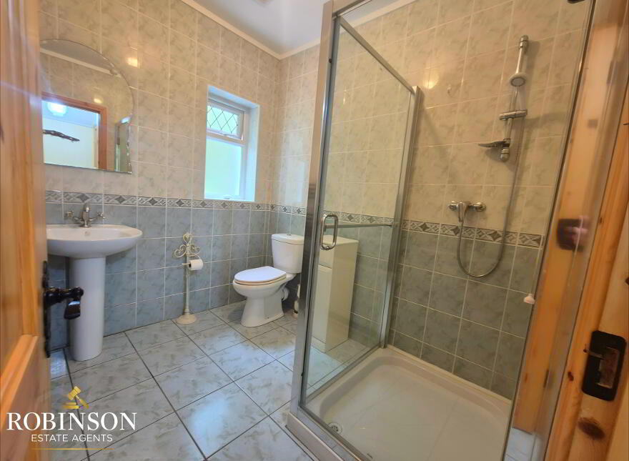 4/5 Bedroom Detached House, Meenreagh, Rathmullan, F92HD25