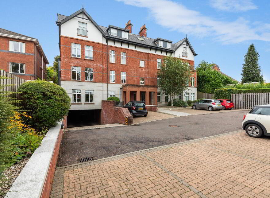 Apartment 3 1 Deramore Park South, Belfast, BT9 5JJ