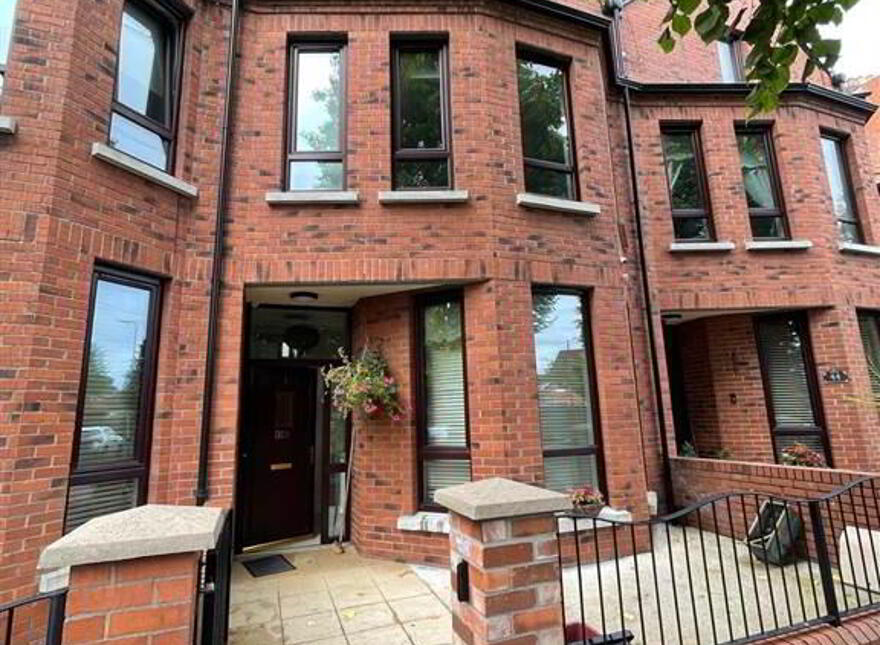 42 Glandore Drive, Belfast, BT15 3FG photo