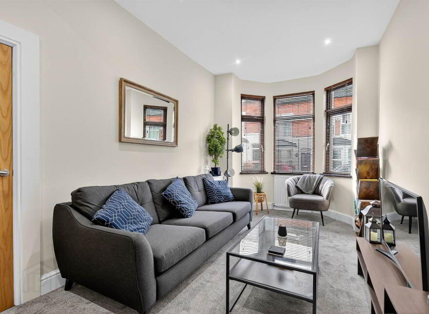 18 Cheviot Avenue, Belfast, BT4 3AH