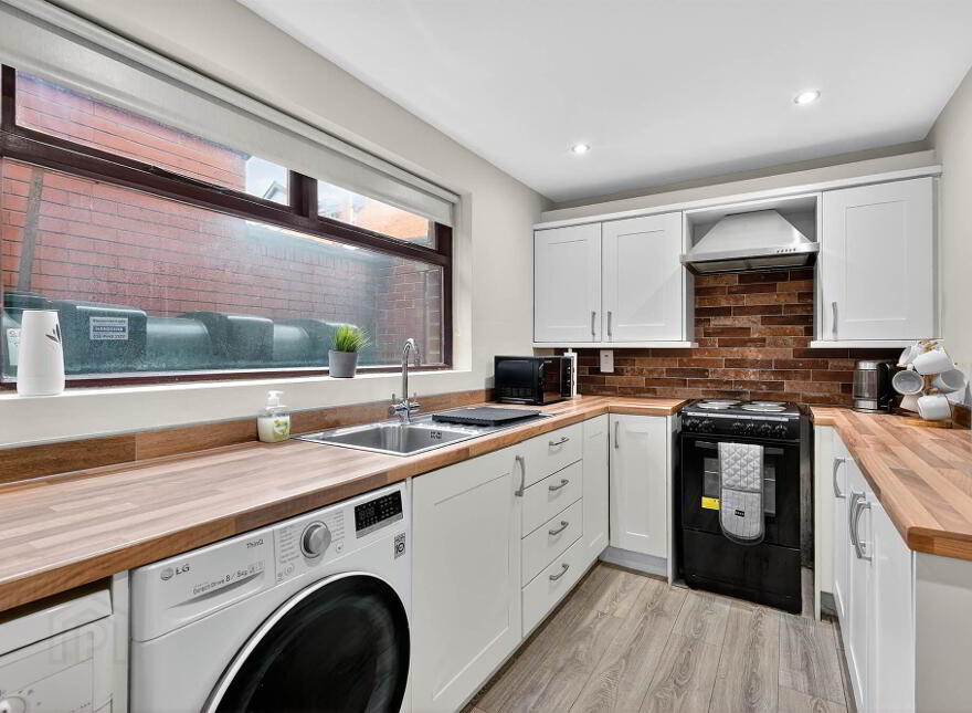 18 Cheviot Avenue, Belfast, BT4 3AH