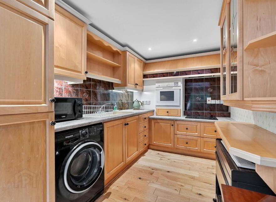 15 Kings Vale, Belfast, BT5 6HR