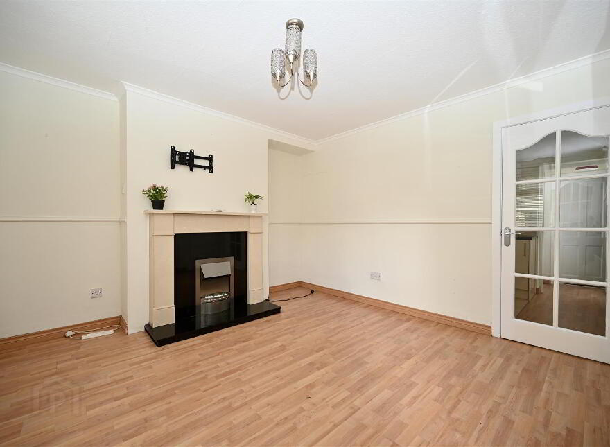 24 St. James's Place, Belfast, BT12 6EH
