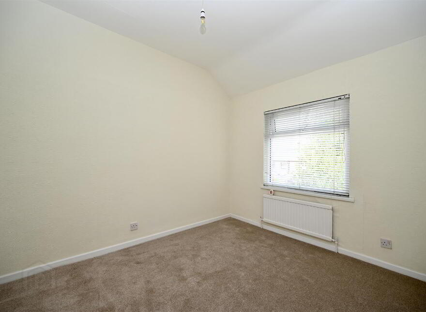 24 St. James's Place, Belfast, BT12 6EH