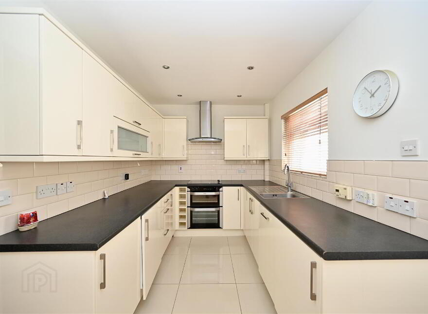 24 St. James's Place, Belfast, BT12 6EH