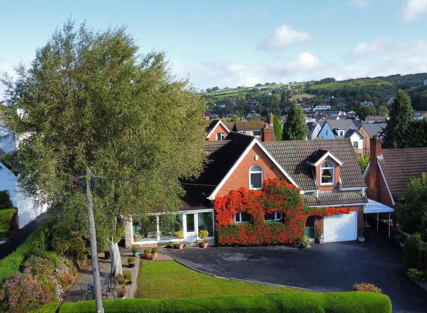4 Castlehill Park, Belfast, BT4 3GU photo