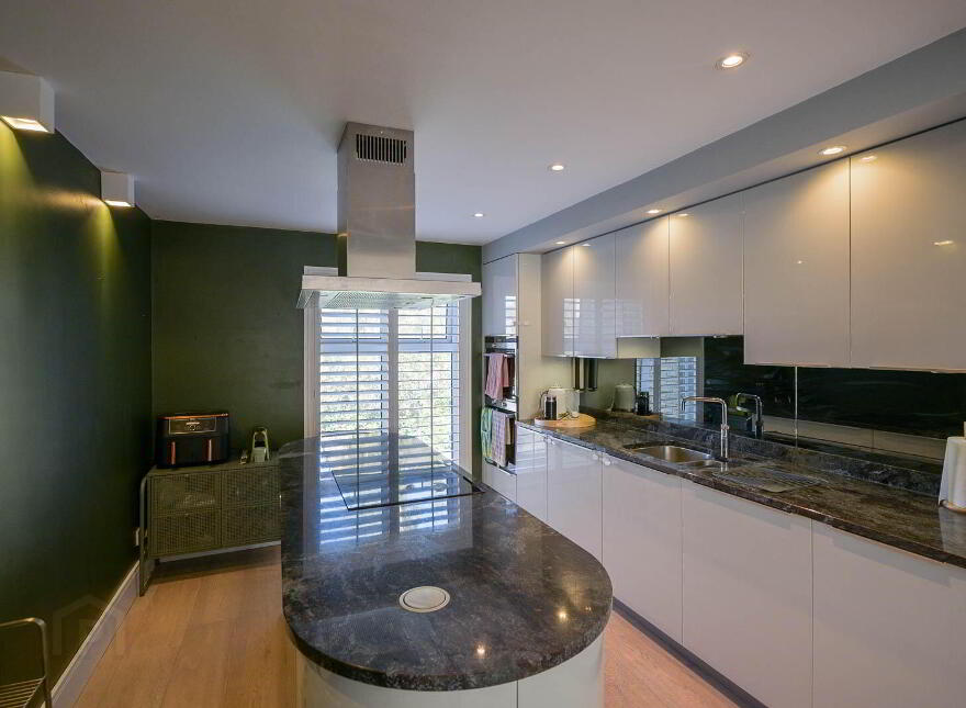 23 Belvedere Manor, Belfast, BT9 6FT
