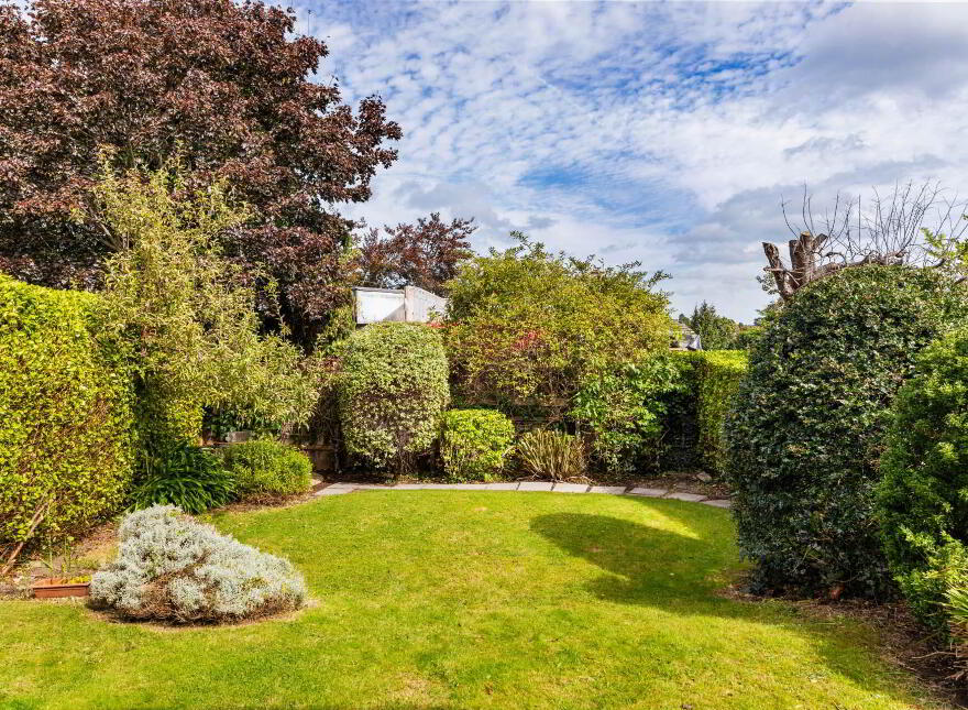 16 Grange Park, Dublin, D18R6P4